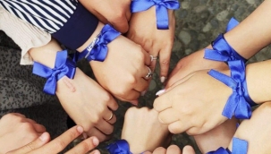 Çocuk İstismarı İle Mücadele Derneği'nden Çağrı "Çocuklar İçin Mavi Kurdele Tak!"