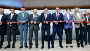 Akşener ve İmamoğlu Çengelköy Kültür Merkezi'ni Birlikte Açtı