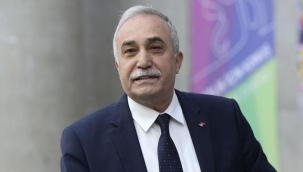 Ahmet Eşref Fakıbaba AKP'den ve Milletvekilliği'nden İstifa Etti