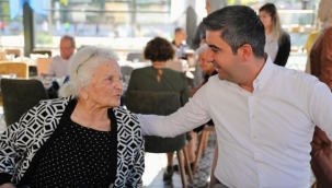 Gökhan Yüksel, 1 Ekim Dünya Yaşlılar Günü'nde Yaşlıları Unutmadı