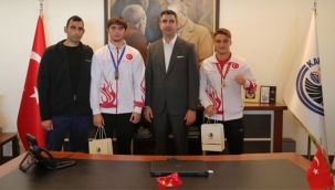 Şampiyon Sporculardan, Başkan Yüksel'e Ziyaret