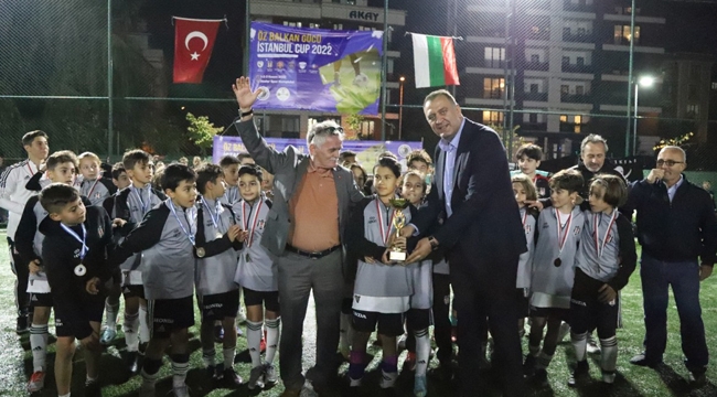 Kartal'da Düzenlenen Uluslararası Futbol Turnuvası Sona Erdi