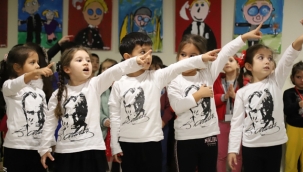 Kreş Öğrencilerinin 'Kalbimdeki Atatürk Sergisi' Kartal'da Açıldı