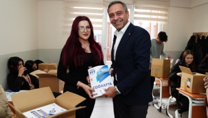 Beylikdüzü Belediyesi'nden Öğrencilere Kitap Desteği