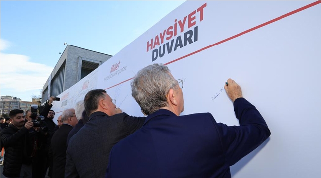  CHP'li Belediye Başkanları "Haysiyet Duvarı"nda Bir Araya Geldi