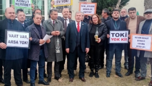 Gelecek Partili Özdağ'dan "100 Bin Konut Nerede" Eylemi