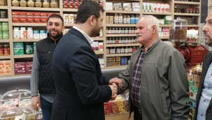 AK Parti İstanbul Milletvekili Adayı Yunus Fırat Aydın, Kartal'da Esnaf Ziyaretlerinde Bulundu
