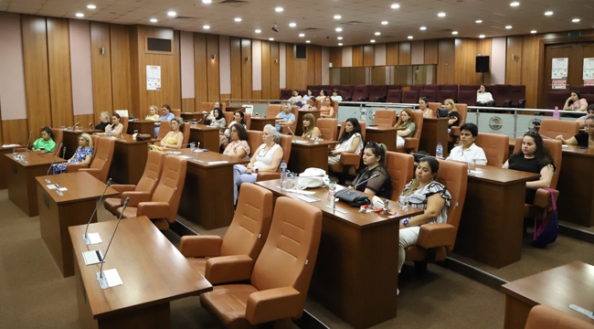 Kartal Belediyesi'nin "100 Kadın 100 Nefes Projesi"nin İkinci Semineri Tamamlandı