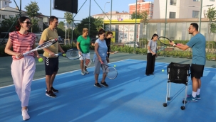 Kartal Belediyesi, Tenis Eğitimlerini Başlattı