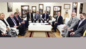 Dışişleri Bakanı Hakan Fidan Erzurum Büyükşehir Belediyesi'ne Ziyaret