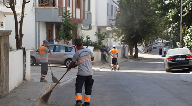 Kartal Belediyesi "İlçe Genelinde Yoğun Temizlik Mesaisi Devam Ediyor"