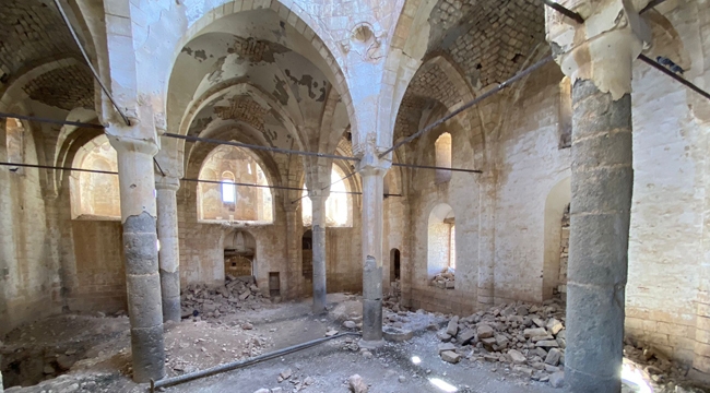 Şanlıurfa'da Tarihi Germuş Kilisesi Göz Göre Göre Yok Oluyor!