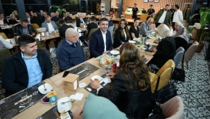 Kartal Belediyesi'nden Muhtarların Onuruna Yemek