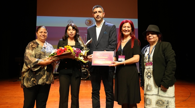 Uluslararası 7. Kadın Şiir Festivali Feminİstanbul Onur Ödülleri Sahiplerini Buldu 