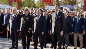 Ulu Önder Atatürk, 10 Kasım'da Özlem Ve Minnetle Anıldı