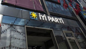 İYİ Parti'den Bir İstifa Daha!