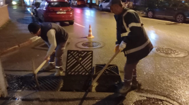 Kartal Belediye Ekipleri Tedbiri Elden Bırakmıyor