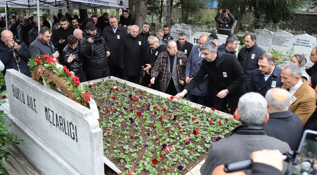 Kartal Eski Belediye Başkanlarından Mehmet Ali Büklü, Mezarı Başında Anıldı
