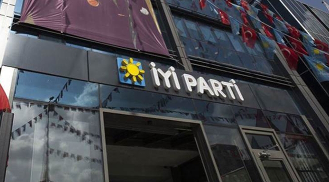 İyi Parti'de Üst Düzey İstifa 