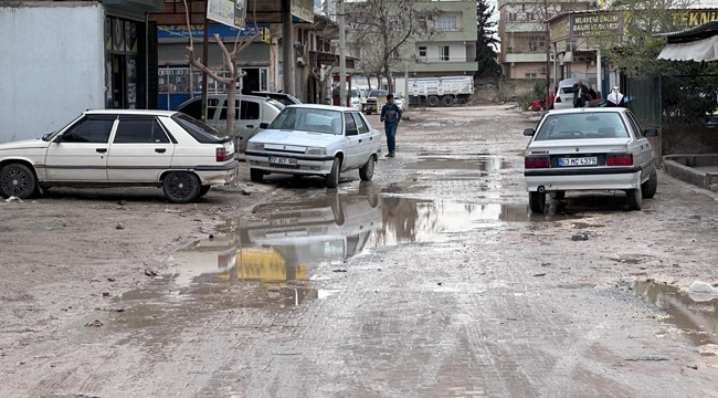 Akçakale'deki Suriyeliler "Suriye'nin Yolları Daha İyi"