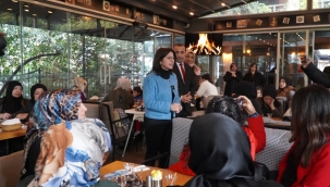 Esin Köymen Bitlisli Kadınlarla Buluştu
