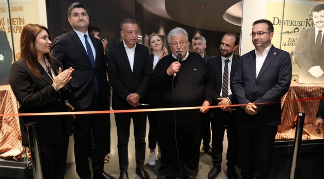  Onursal Adıgüzel, Devekuşu Kabere Müzesi'nin Açılışını Gerçekleştirdi