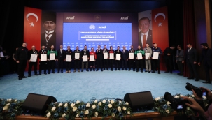 Maltepe Belediyesi'ne 2 Alanda Akreditasyon