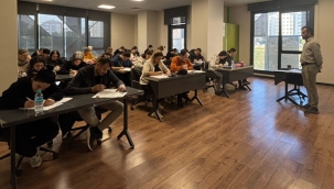 Maltepe Belediyesi, Cumhuriyet Dil Akademisi'nde 3 Dilde Ara Sınav