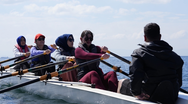 Kartal Belediyesi Su Sporları Merkezi'nde Her Ay 244 Vatandaş Eğitim Alıyor