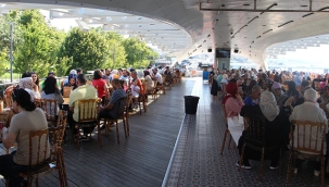 İBB'den Darülaceze Sakinlerine Boğazda Tarihi Yolculuk