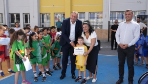 Kartal Belediyesi Yaz Spor Okulu İlk Dönem Öğrencileri Sertifikalarını Aldı