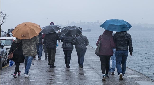 AKOM'dan, Pazartesi İçin "Fırtına Ve Kuvvetli Yağış Uyarısı"