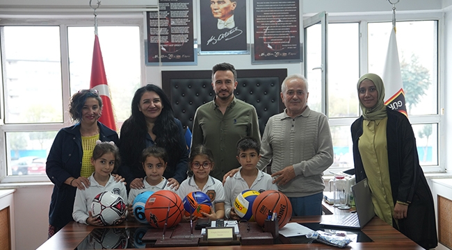 Kartal Belediyesi'nden Öğrencilerle Geri Dönüşüm Seferberliği