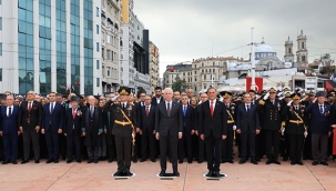 Taksim'de Cumhuriyet'in 102. Yıl Kutlaması