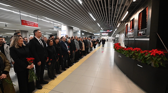 Tüm Yurtta Saatler Onu Gösterdi