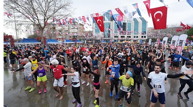 Kartal'da, "15. Uğur Mumcu'yu Anma Yol Koşusu" Düzenlendi