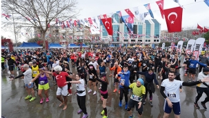 Kartal'da, "15. Uğur Mumcu'yu Anma Yol Koşusu" Düzenlendi