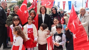 Maltepe Cumhuriyet Meydanı'nda 23 Nisan Coşkusu