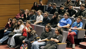 Maltepe Belediyesi'nden, Gençlere "Flört Şiddeti" Paneli
