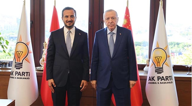 Cumhurbaşkanı Erdoğan, AK Parti İstanbul İl Başkanlığını Ziyaret Etti