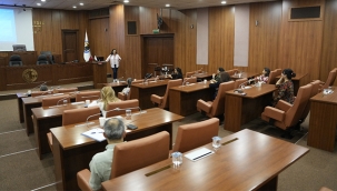 Kartal Belediyesi Personeline Meme Kanseri Farkındalık Semineri